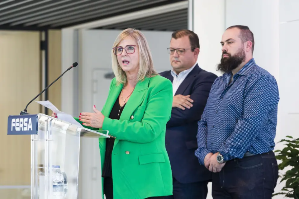 Carmen Urbano, Javier Puyuelo y Antonio Blanco en el discurso de agradecimiento